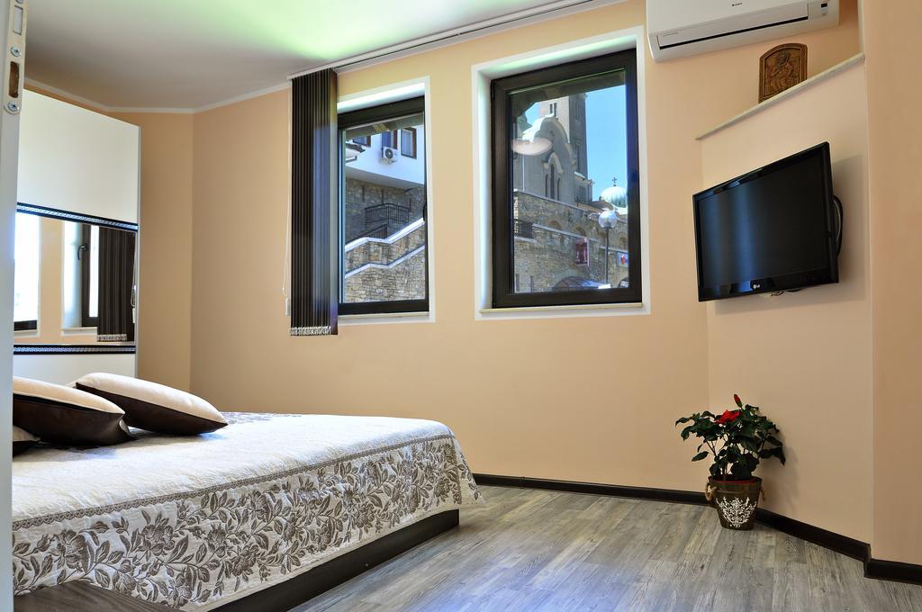 St George Apartment Veliko Tŭrnovo Exterior foto